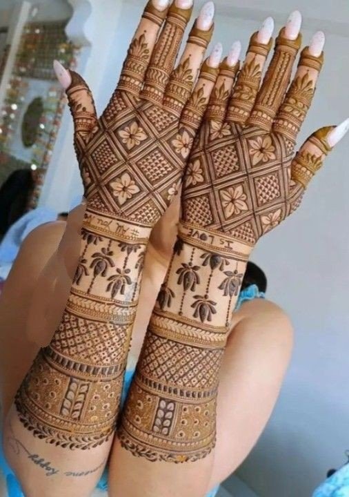 mehndi design girl photo