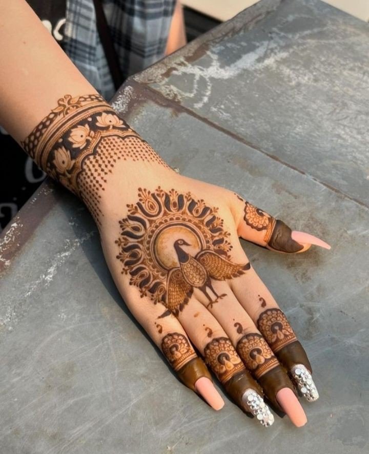 mehndi design girl photo