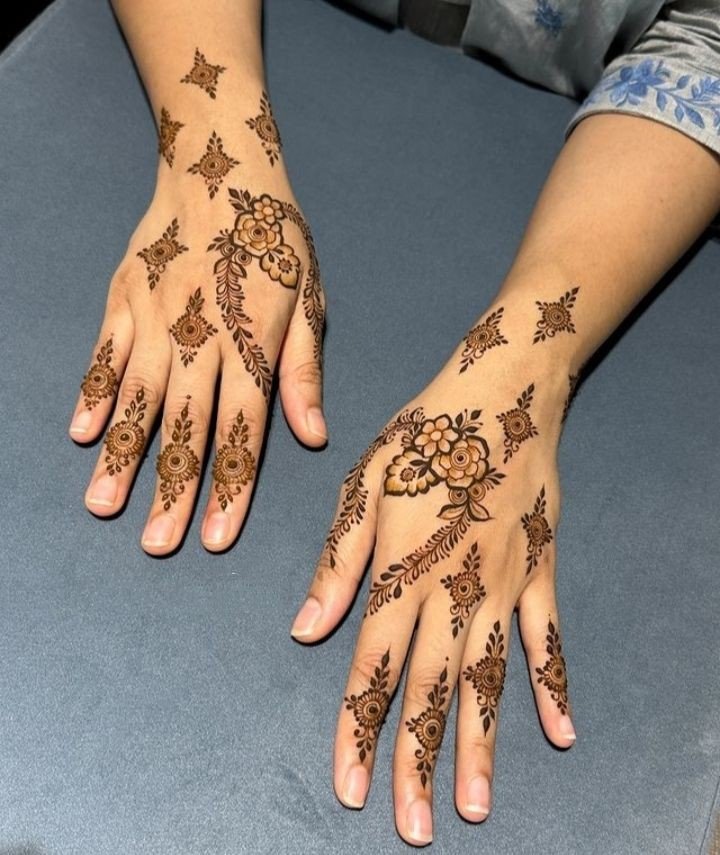 mehndi design girl photo