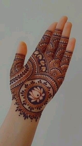 mehndi design girl photo