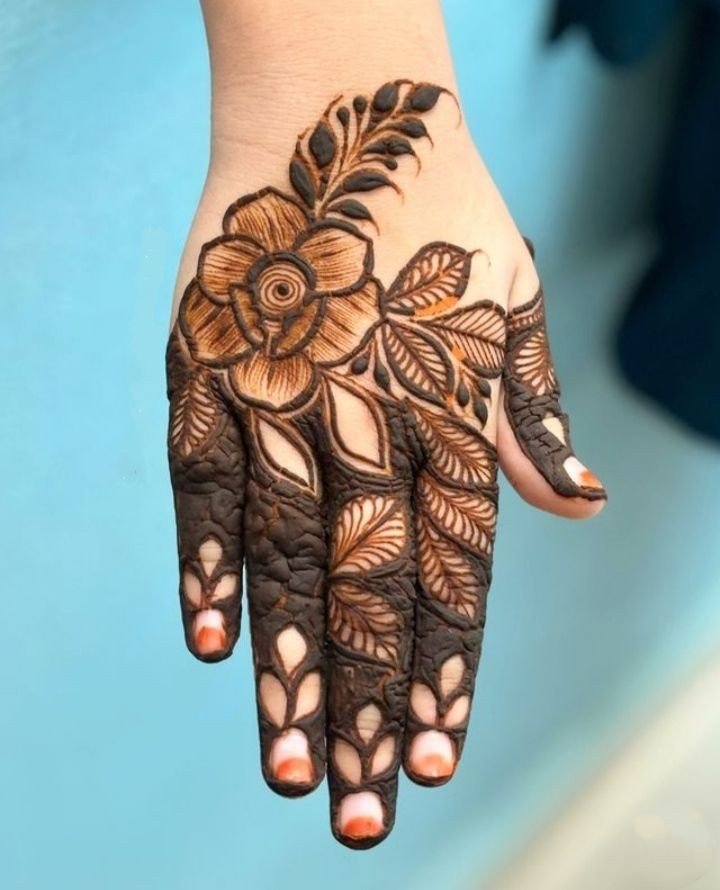 mehndi design girl photo