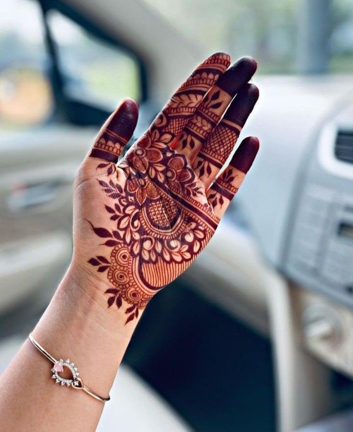 mehndi design girl photo