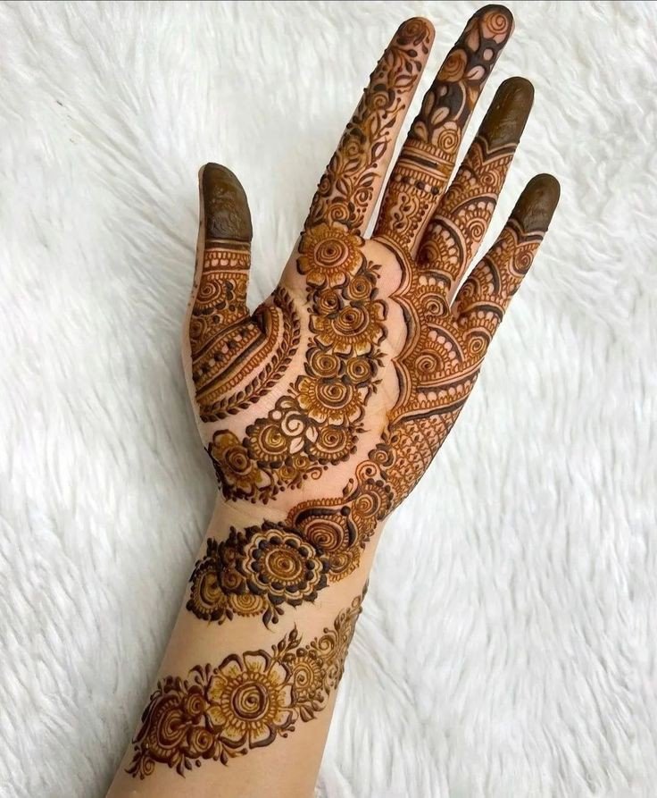 mehndi design girl photo