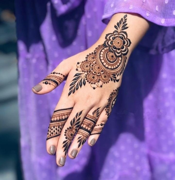 mehndi design girl photo