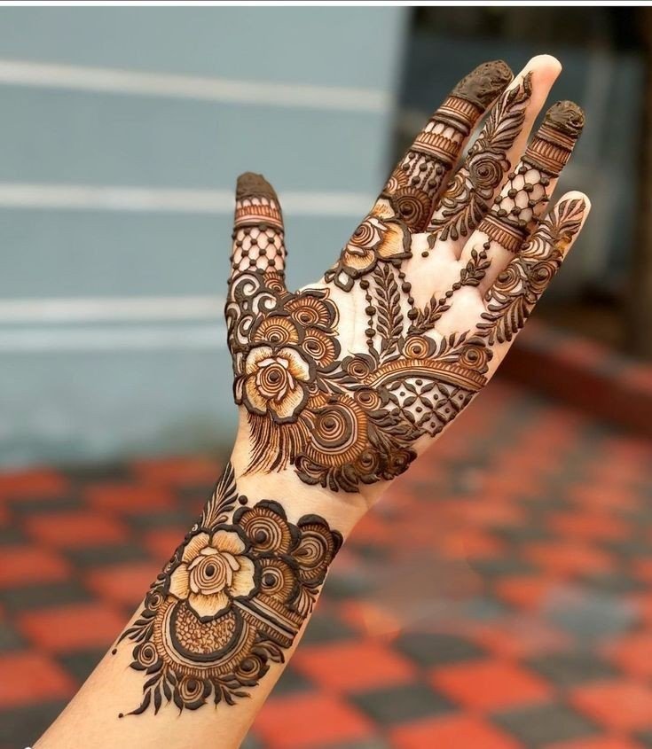 mehndi design girl photo