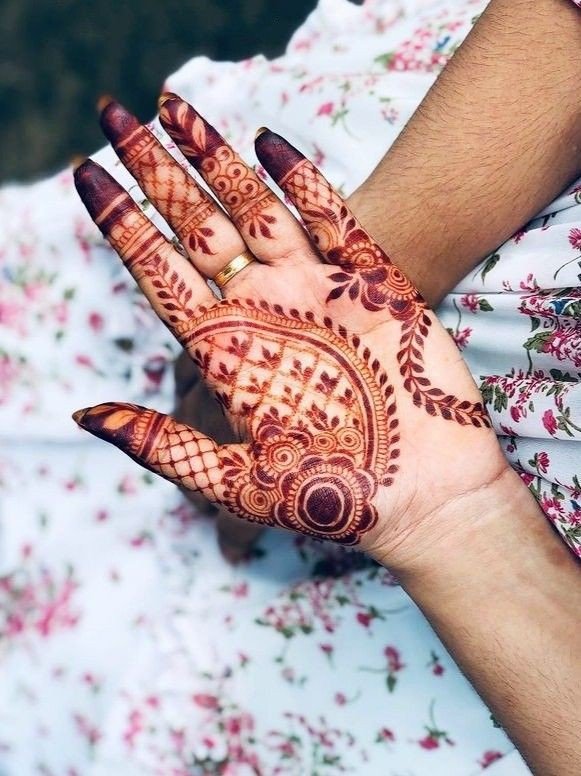 mehndi design girl photo