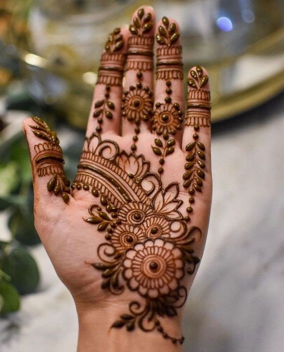 mehndi design girl photo