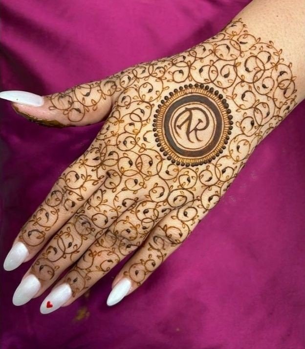 mehndi design girl photo