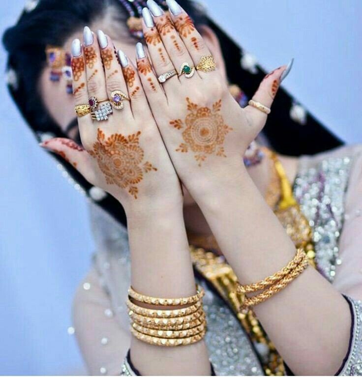 mehndi design girl photo