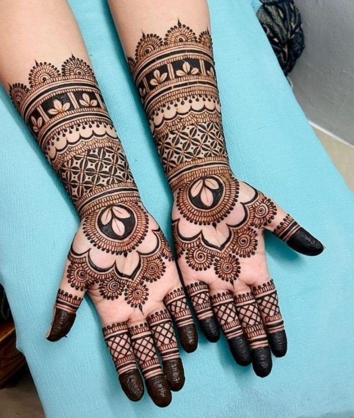 mehndi design girl photo