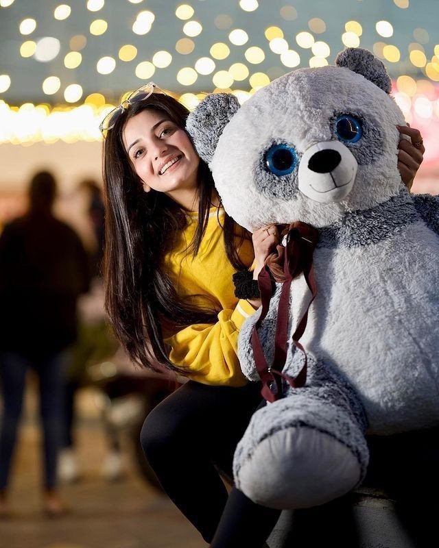 Girl with teddy bear dp for instagram