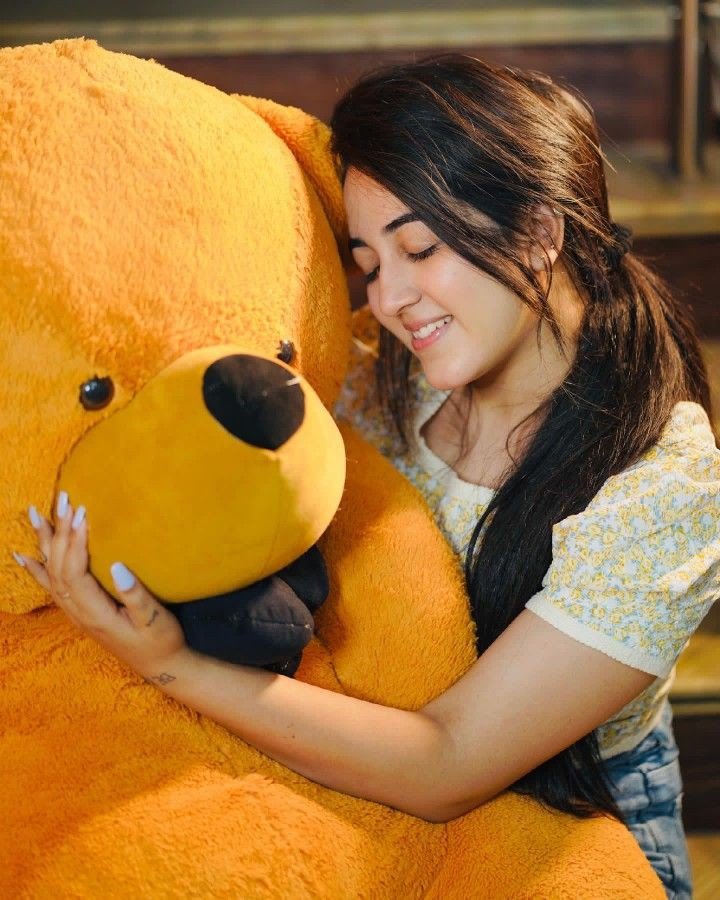 Girl with teddy bear dp for instagram